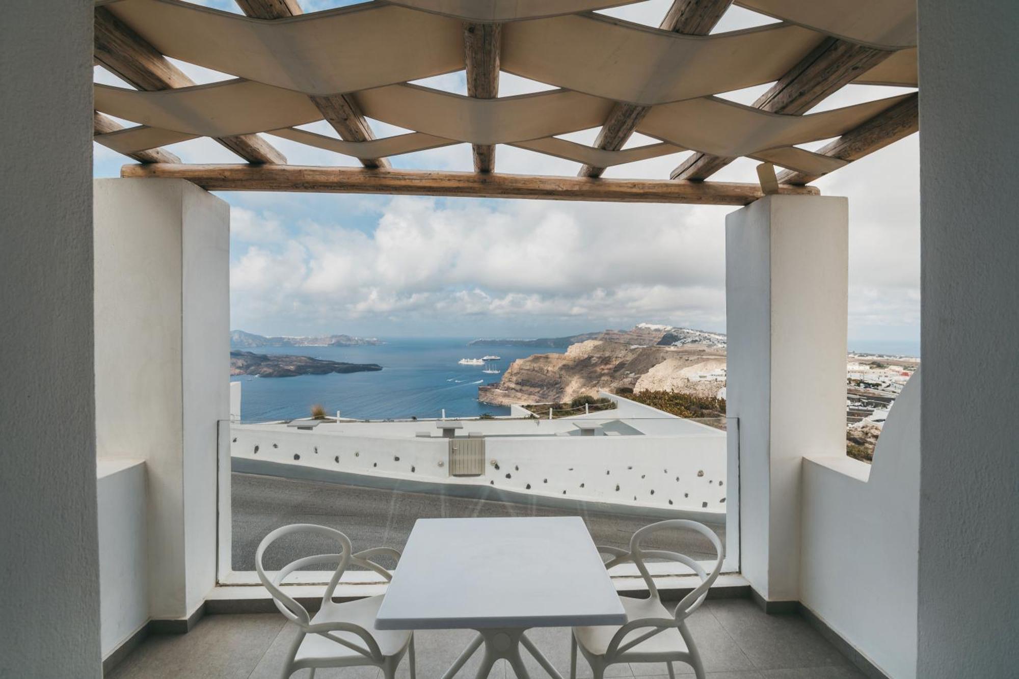 Symphony Suites Santorini Pýrgos Exterior foto
